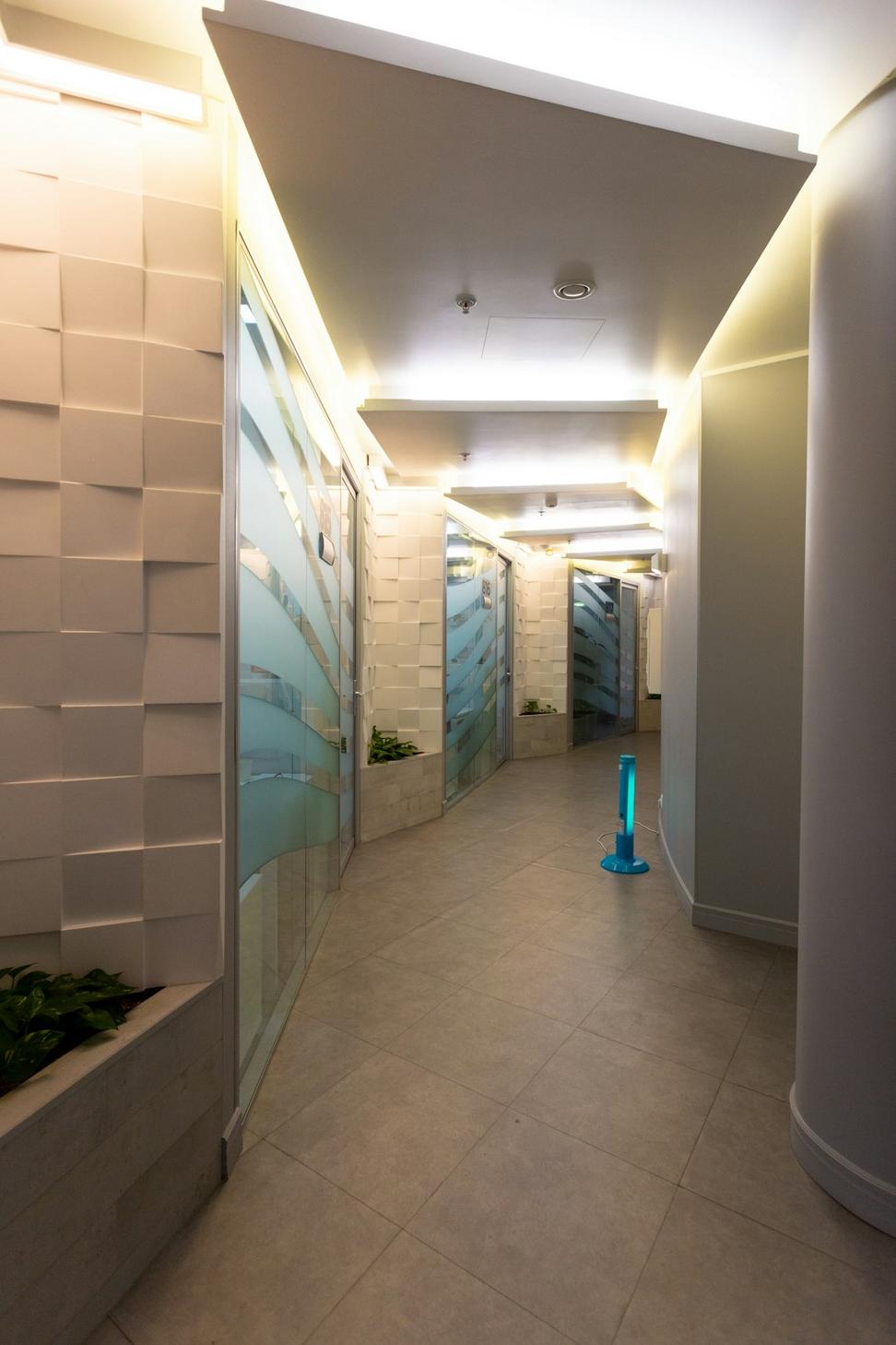 Cryotherapy chamber